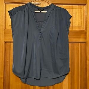 BR Short-sleeved blouse